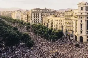  ?? FOTO: PEPE ENCINAS ?? Manifestac­ió al passeig de Gràcia el 22 de juny del 1987.