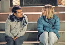  ?? FOTO: DPA ?? Kumail Nanjiani als Kumail (l.) und Zoe Kazan als Emily.