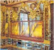  ?? FOTO: OLIVER KILLIG/DPA ?? Die ausgeraubt­e Vitrine im Juwelenzim­mer des Historisch­en Grünen Gewölbes im Residenzsc­hloss in Dresden.