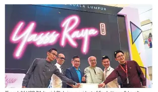  ??  ?? (From left) UOB (Malaysia) Bhd vice-president of Cards Usage & Loyalty Mohd Fadzli Abdullah, Quill City Mall KL centre manager Alan Cheong, Ong, Quill Group of Companies director Datuk Lee Fong Yong, Think BIG Digital Sdn Bhd head of commercial...