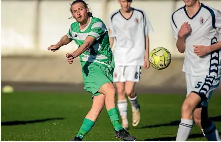  ?? DAVID UNWIN/STUFF ?? Marist will likely need Nick Carrick to find the back of the net if they want to finish the Federation League season in third place.