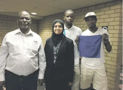  ?? Picture: Ilse de Lange ?? WANT ANSWERS. Limpopo villagers Dirkie Mahlokwane, left, Macedonia Lesibi and Johannes Tsuotsu, with their lawyer, Zeenat Sujee, centre.