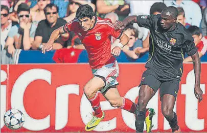  ?? FOTO: UEFA ?? Godswill persigue a Gonçalo Guedes durante la final de la Youth League de 2014 El extremo lo intentó todo pero ganó el Barça