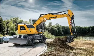  ?? ?? Liebherr A913 compact Litronic excavator compatible with HVO fuel.