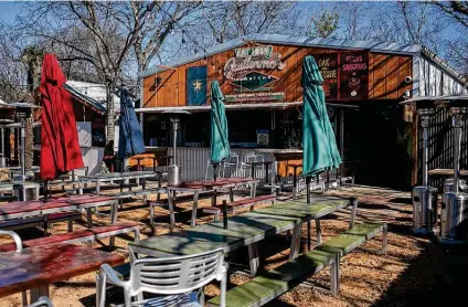  ?? Josie Norris / Staff photograph­er ?? Guillermo’s Austin Street: The menu at this new restaurant will look familiar to diners who’ve eaten at the original Guillermo’s.