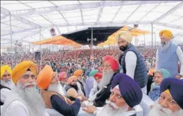  ?? HT PHOTO ?? Rebel Shiromani Akali Dal leaders and others during the ‘Save Panth, Save Punjab’ rally in Sangrur on Sunday.