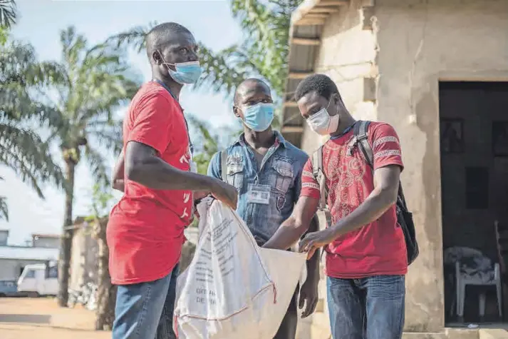  ?? Photo: Yanick Folly / AFP ?? The government of Benin has been particular­ly proactive in the fight against COVID-19. It purchased 30-million surgical masks and made them available to the public at subsidised pharmacy prices, and screening for the virus has been widespread.