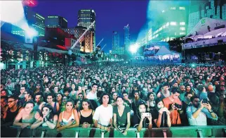  ?? JOHN MAHONEY ?? Amid all those sweating, breathing, screaming people at the Montreal Internatio­nal Jazz Festival this week, it felt about seven degrees hotter than anywhere else in the city, Josh Freed writes.
