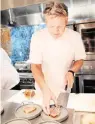  ?? Miami ?? Gordon Ramsay prepares his signature Beef Wellington.