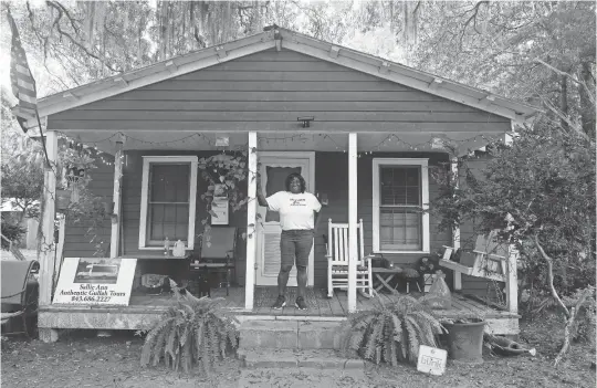  ?? BRYNN ANDERSON/AP ?? Sallie Ann Robinson, of Daufuskie Island, S.C., is a chef, preservati­onist and sixth-generation Gullah resident. Robinson and a few relatives are the only people of Gullah descent left residing on the island.