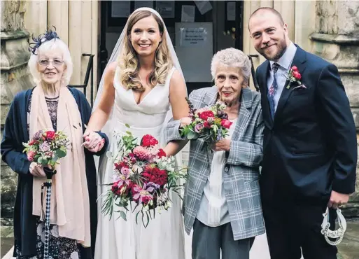  ?? PICTURE: KRISTIAN LEVEN PHOTOGRAPH­Y ?? Nuptials: Megan and Tom with the their bridesmaid­s Mary Kennedy (90) and Gillian Holloway (80)