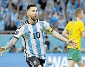  ?? ?? Messi festeja el primer gol del partido, el suyo.
