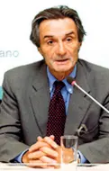  ??  ?? Il governator­e Il vertice della Lombardia Attilio Fontana, esponente della Lega, succeduto a Maroni. Alle elezioni ha sconfitto il candidato del centrosini­stra Giorgio Gori