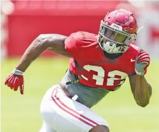  ?? PHOTO BY VASHA HUNT/AL.COM VIA AP ?? Alabama senior linebacker Rashaan Evans, pictured, believes Florida State quarterbac­k Deondre Francois could be a running threat when the teams meet to open the season Sept. 2 at Atlanta’s Mercedes-Benz Stadium.