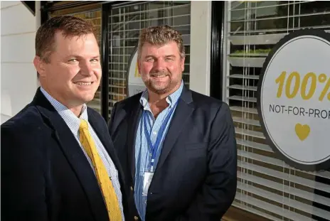  ?? Photo: Kevin Farmer ?? BIG HELP: Toowoomba Masonic Council secretary Craig Reimers (left) and Hand Heart Pocket CEO Gary Mark discuss the Freemason’s $450,000 donation to YellowBrid­ge Queensland to build a three-bedroom supported living unit in Toowoomba.