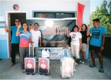  ?? ?? AG&P, in partnershi­p with Balay Mindanaw Foundation Inc. donate solar-power generator sets to Dinagat Islands.