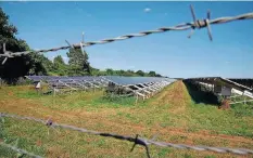  ?? FOTO: SEEBER ?? Aus diesem Solarpark wurden 170 Solarmodul­e gestohlen.