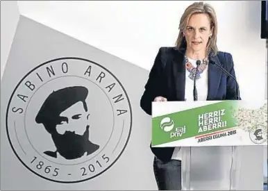  ?? ALFREDO ALDAI / EFE ?? Itxaso Atutxa, presidenta del PNV en Bizkaia, presentó los actos del Aberri Eguna