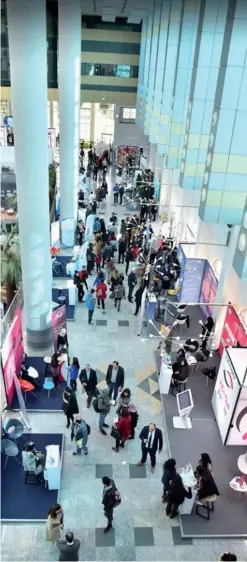  ??  ?? Le salon de l'entreprene­uriat était l'occasion pour plusieurs entreprise­s et start-ups locales de présenter leurs produits et services,