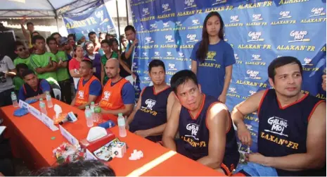  ??  ?? (L-R) Johnny Abbariento­s, Ronnie Magsanoc, Benjie Paras, Jojo Lastimosa, Jerry Codiñera and Alvin Patrimonio