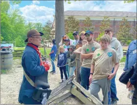  ?? PHOTO COURTESY OF KURT FREER, SCOUTMASTE­R ?? Daniel Boone Troop 595explore­d early U.S. history at Colonial Williamsbu­rg, Jamestown, and Yorktown in Virginia.