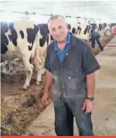  ??  ?? Même avec une épée de Damoclès qui lui pendait au-dessus de la tête, Normand Lalonde n’a jamais songé à abandonner son métier d’agriculteu­r.