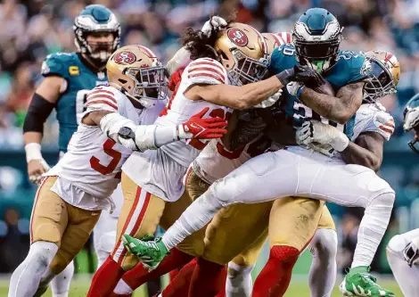  ?? Scott Strazzante/The Chronicle ?? The 49ers’ defense and its bevy of playmakers will face a tough challenge from the Philadelph­ia Eagles’ dynamic offense. Two-way threat Jalen Hurts and the famed “Tush Push” have been dominant this season.