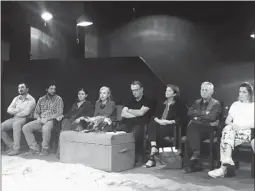  ??  ?? Gjatë konferencë­s për shtyp në Teatrin e Metropolit