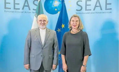  ?? AP ?? Cita. La canciller de la Unión Europea, Federica Mogherini, con su par iraní, Mohammad Javad Zarif.