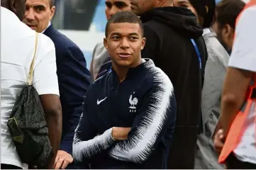  ?? (Photo AFP) ?? Kylian Mbappé n’a pas participé à l’entraîneme­nt hier, touché au dos.