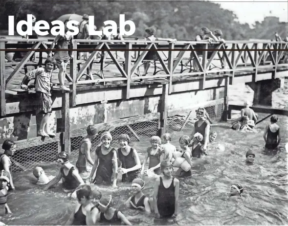  ?? JOURNAL SENTINEL FILES ?? Kids swim in the Milwaukee River at Gordon Park, 1321 East Locust Street, in 1926. Gordon Park beach was the oldest of the bathing places on the upper river. It was closed in 1938.