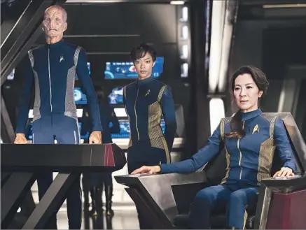  ?? Jan Thijs CBS ?? READY for a “Discovery” or two on the CBS All Access series are Doug Jones, left, Sonequa Martin-Green and Michelle Yeoh.