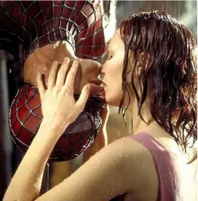  ??  ?? Passionate attention for Tobey Maguire in ‘Spider-Man’