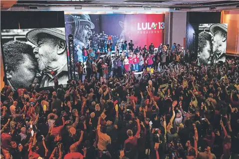  ?? FOTO: AFP ?? En una convención del PT se llevó a cabo la presentaci­ón de Lula da Silva como el futuro presidente de Brasil.