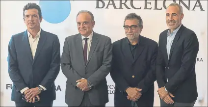  ?? FOTO: PERE PUNTÍ ?? Amor, en nombre de Iniesta, Manel del Castillo (Sant Joan de Déu), el artista Jaume Plensa y Álex Corretja, en nombre de Muguruza