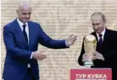  ??  ?? Gianni Infantino sammen med Russlandpr­esident Vladimir Putin i fjor.