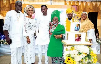  ?? ?? Hakeem Afolabi ( left), Mrs. Omotola Afolabi, Taofeek Afolabi, Alhaja Tamuriat Afolabi ( celebrant), Rafiu Afolabi and Rasheedah Afolabi during the 80th birthday of Alhaja Afolabi