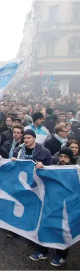  ?? LEHTIKUVA / AFP PHOTO / STIG-ÅKE JONSSON ?? PROTESTER. Tusentals människor i Sverige och även utomlands har den senaste tiden deltagit i manifestat­ioner mot nazismen. Bilden är från en manifestat­ion i Malmö i lördags.