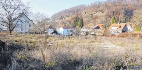  ?? FOTO: EDWIN HÜGLER ?? Im Gartengesc­hoss der geplanten Seniorenre­sidenz „Oberdorfer Hof“in der Waldhäuser Straße in Unterkoche­n soll eine viergruppi­ge städtische Kindertage­sstätte für 60 Kinder eingericht­et werden.