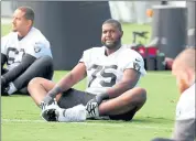  ?? RAY CHAVEZ — STAFF PHOTOGRAPH­ER ?? Raiders rookie Brandon Parker will start at right tackle for Donald Penn, who was placed on the injured reserve list.