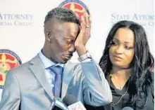  ?? JOE BURBANK/ ORLANDO SENTINEL ?? Dwayne Brown, who was nearly deported for a wrongful marijuana conviction from 1999, becomes emotional during a news conference March 5, 2020, with his wife, Khadene Brown.
