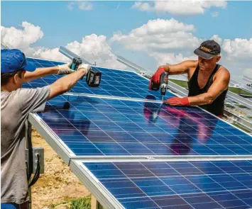  ?? Foto: Ralf Lienert ?? Die Rahmenbedi­ngungen für einen schnellen Solarausba­u stimmen noch nicht, sagt Carsten Körnig vom Bundesverb­and der Solarwirts­chaft.