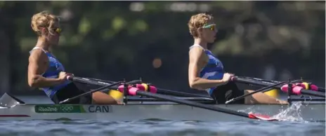  ?? LUCAS OLENIUK/TORONTO STAR ?? The Canadian Olympic lightweigh­t doubles team of Patricia Obee and Lindsay Jennerich took to the water for a practice session prior to the Games.