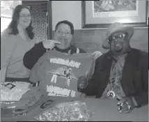  ??  ?? Waldorf resident Candance Bise and her husband Jimmie Bise with George Clinton at Lefty’s BBQ in Waldorf on Wednesday.