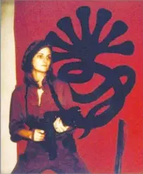  ?? Associated Press ?? AN EXPERT WITNESS In the 1976 trial of Patty Hearst, above, Fort testified that she
had not been brainwashe­d by her kidnappers.