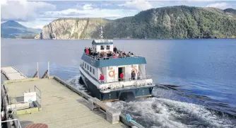  ?? CONTRIBUTE­D ?? Bontours is planning to resume offering tours of Bonne Bay from its base in Norris Point this tourism season.