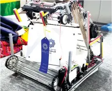  ?? SAID PéREZ ?? Competenci­a. El robot con el que los bolivianos participar­on en Dubái, en el First Global Challenge 2019.