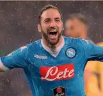  ??  ?? Un altro obiettivo è battere il record di marcature in un campionato che appartiene a Gonzalo Higuain (nella foto): nel 2015-16 ne segnò 36, superando Nordahl