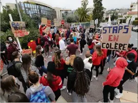  ?? (Photo Eric Ottino) ?? Manifestat­ion des étudiants de Staps à Nice.