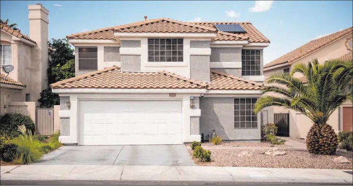  ?? Steel Brooks Las Vegas Review-journal ?? The Las Vegas home of former Clark County Public Administra­tor Robert Telles on the day police served a search warrant in September.